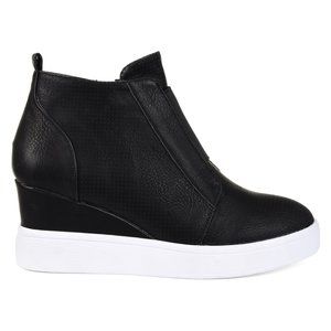 Brinley Co. Womens Clayre Side Zip Sneaker Wedges Black 6.5
